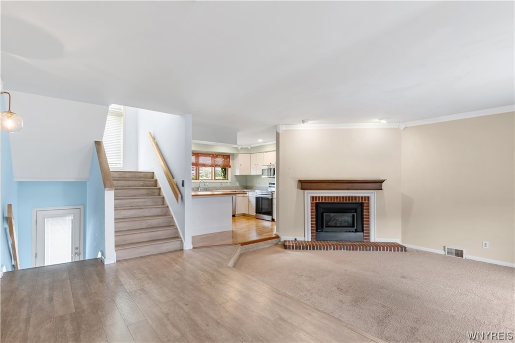 353 Lakefront Boulevard - Photo 5