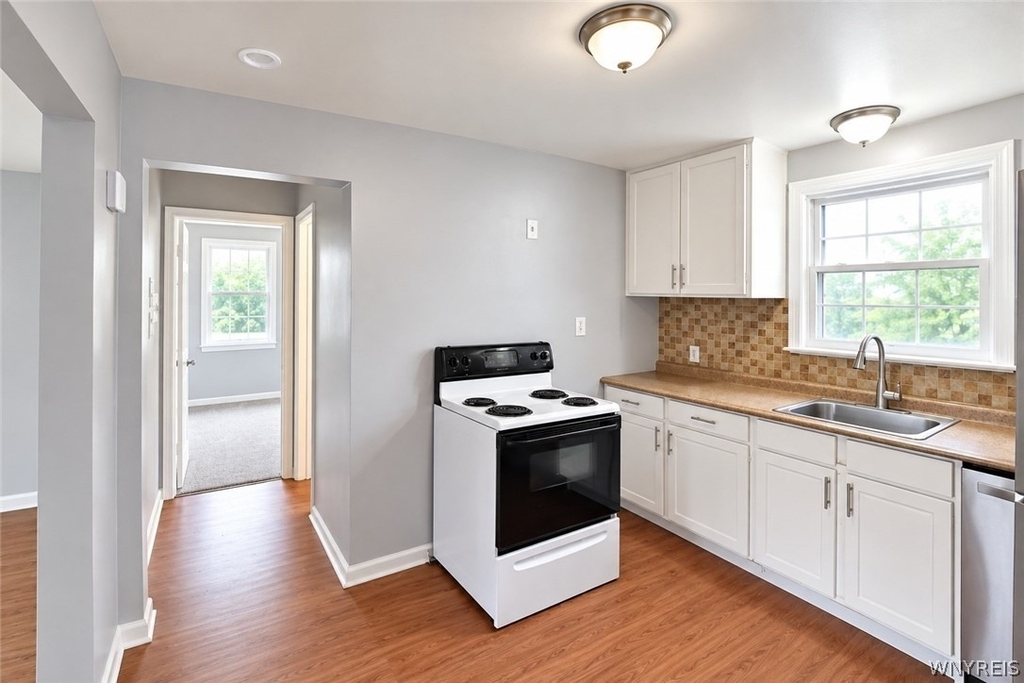 1455 Sheridan Drive - Photo 5
