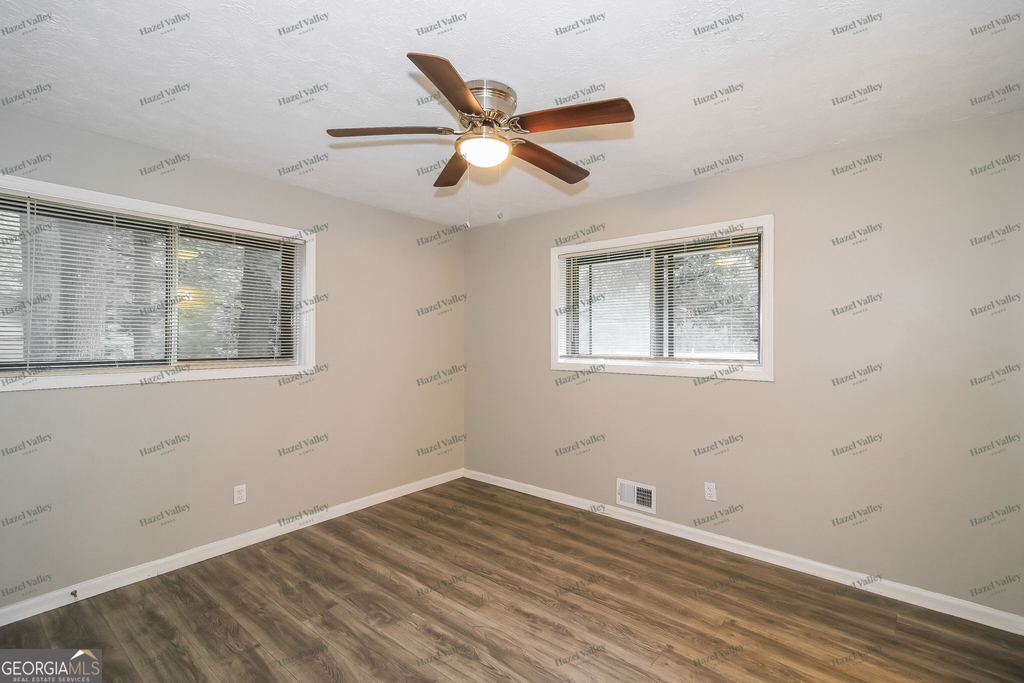 1077 Ponderosa Park Drive - Photo 1