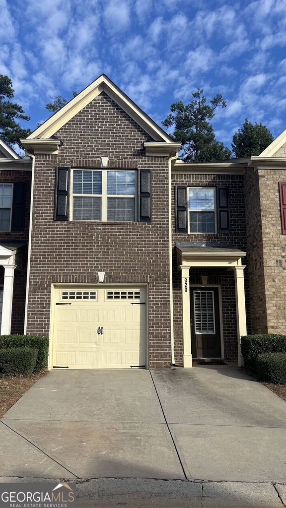 323 Knelston Oak Drive - Photo 0