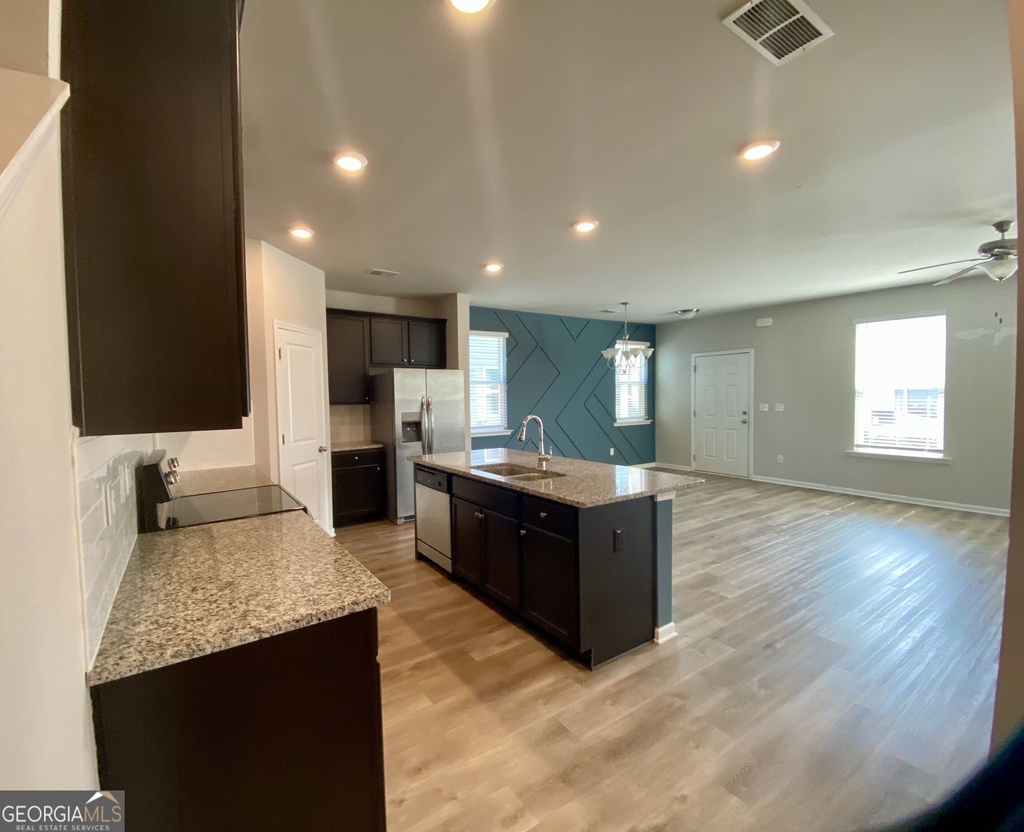 1329 Rosemary Lane - Photo 2