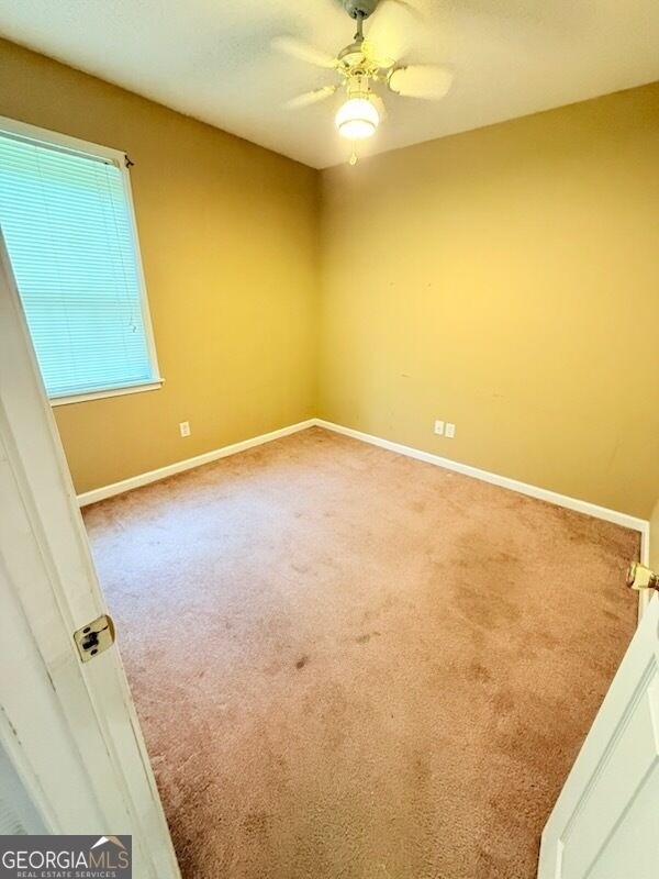 606 Marcus Street - Photo 4
