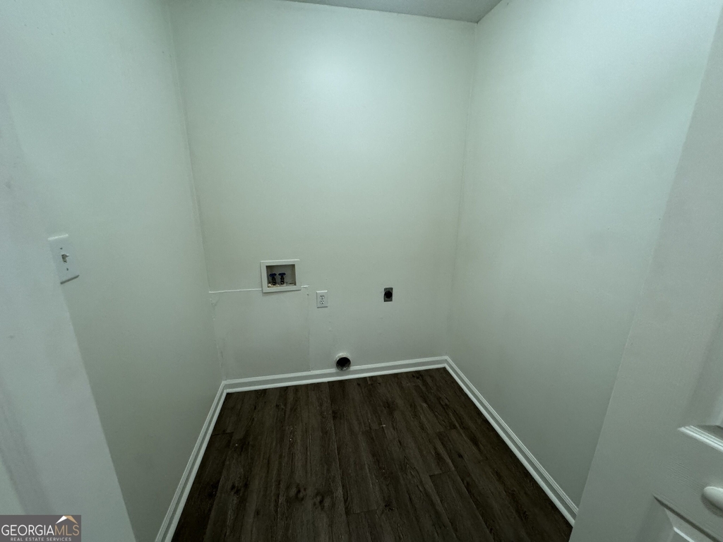 1403 Claxton Dairy Road - Photo 4