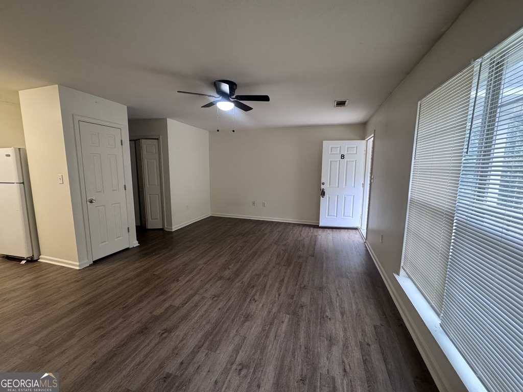 1403 Claxton Dairy Road - Photo 2