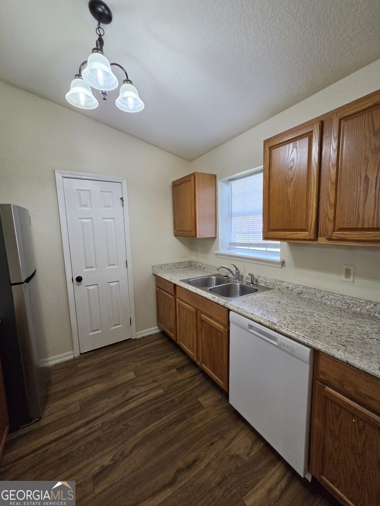 403 S Ashley Street - Photo 10