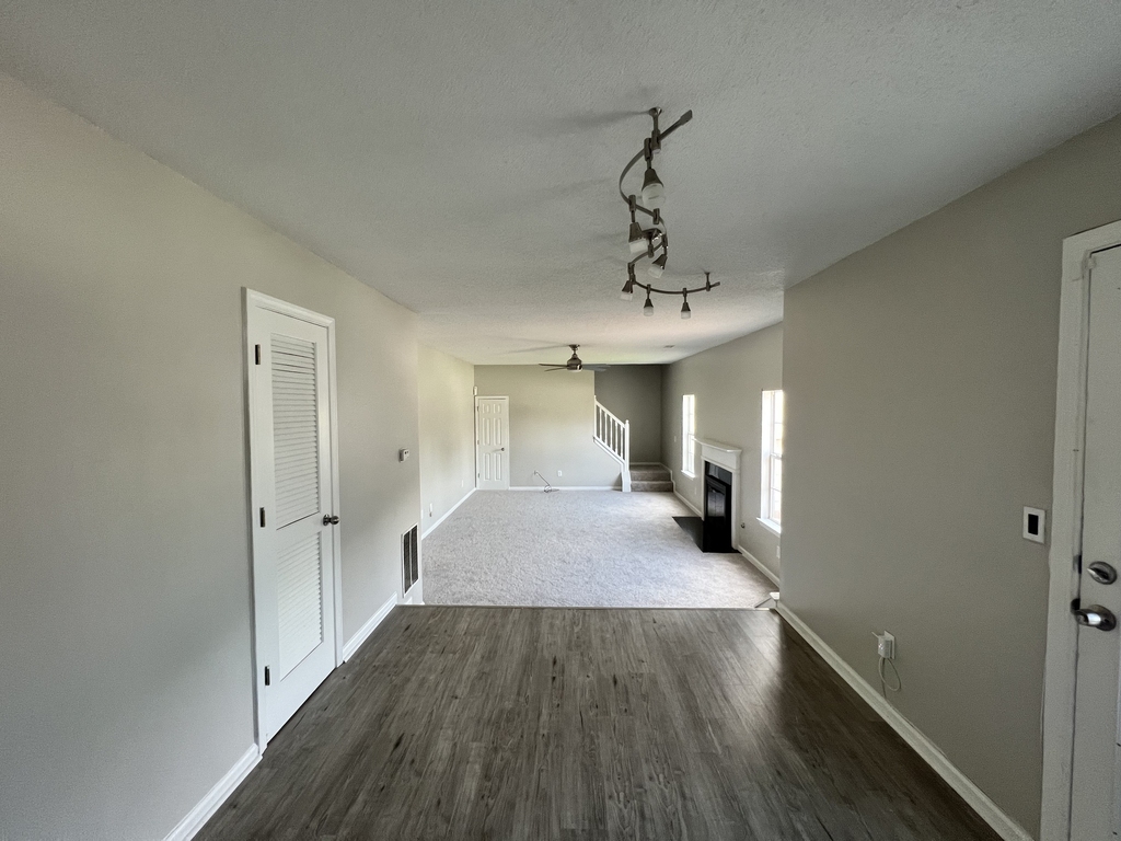 448 Canoga Court - Photo 33