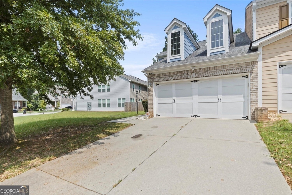 6293 Colonial View - Photo 1
