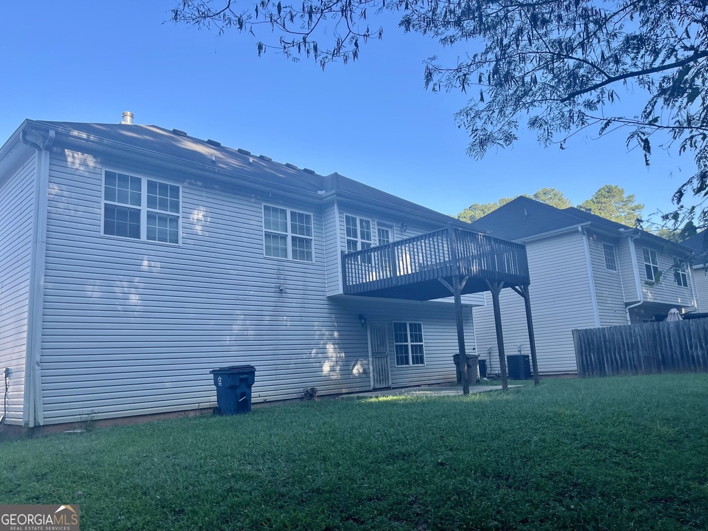 8262 Parkwood Place - Photo 15
