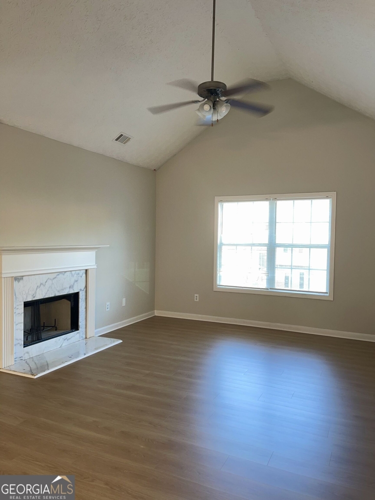 8262 Parkwood Place - Photo 1