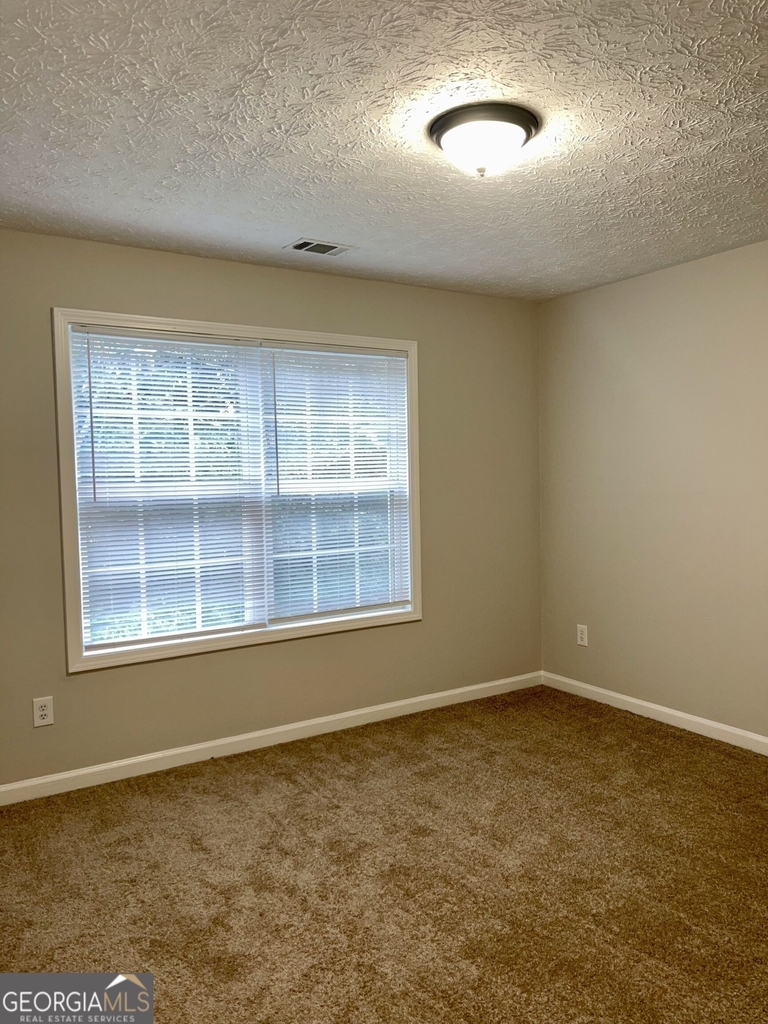 8262 Parkwood Place - Photo 9