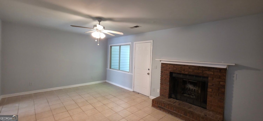 1104 Booth Court Sw - Photo 1
