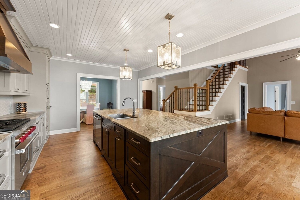 265 Lynda Lane - Photo 22