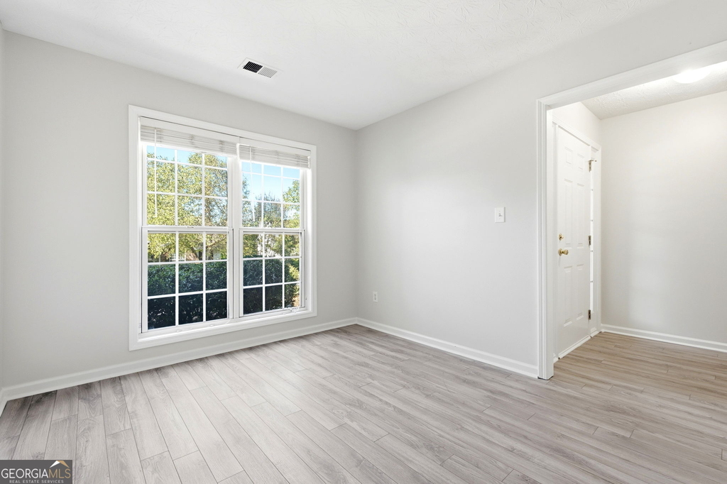 1321 Log Cabin Lane - Photo 9