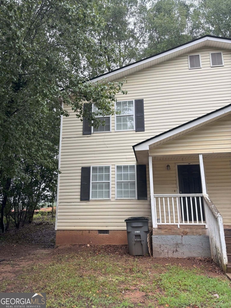 114 Lafayette Court - Photo 0