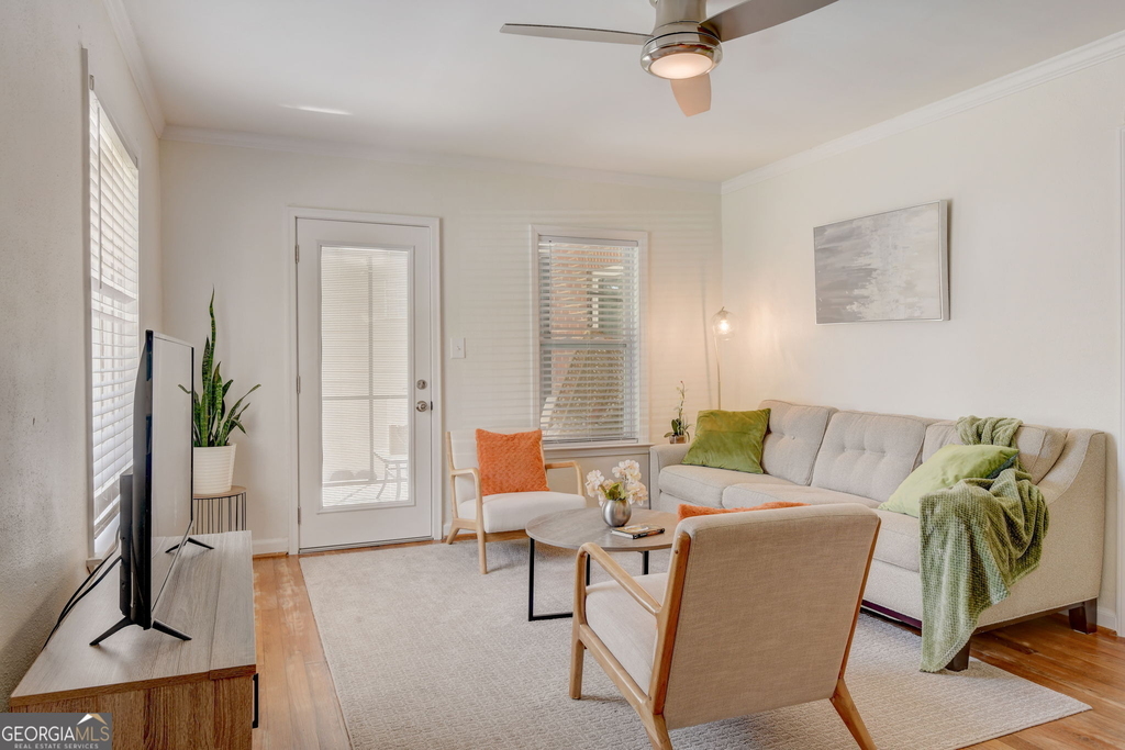 711 Campbell Circle - Photo 2