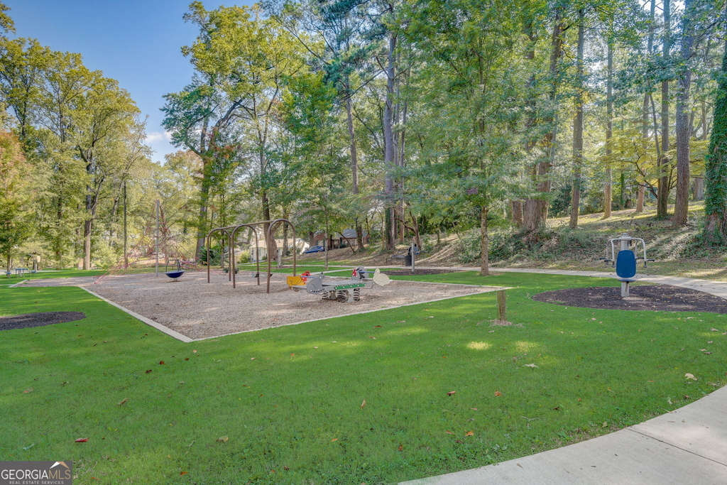 711 Campbell Circle - Photo 17