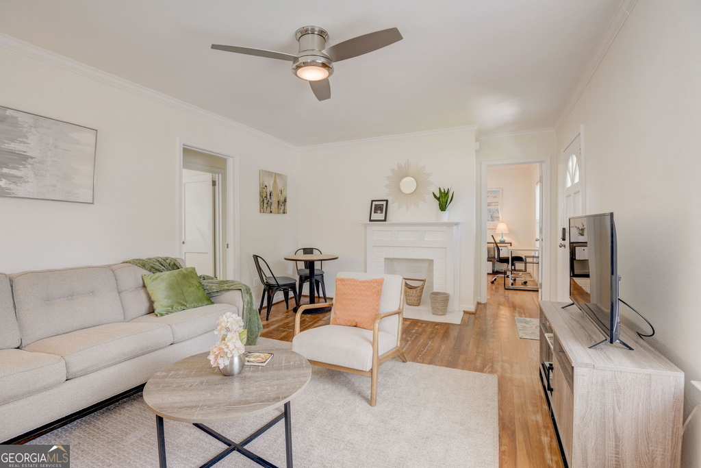 711 Campbell Circle - Photo 1