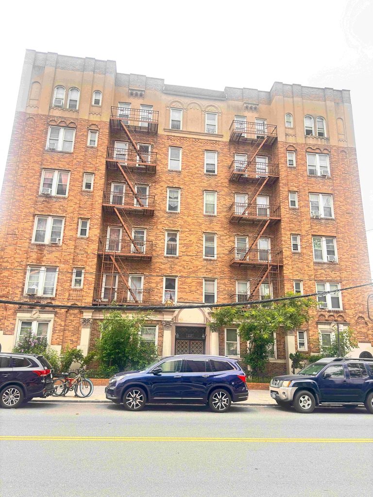 36-20 Parsons Boulevard - Photo 0