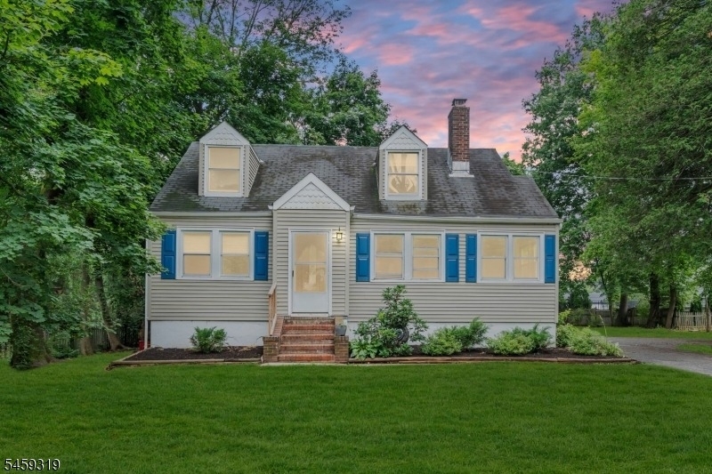 106 Mountain Ave - Photo 0