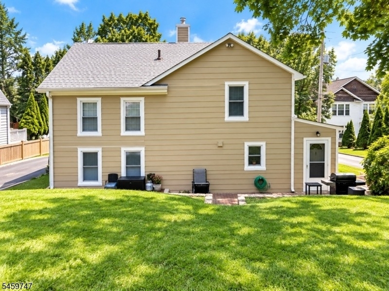 110 W Chrystal St - Photo 1