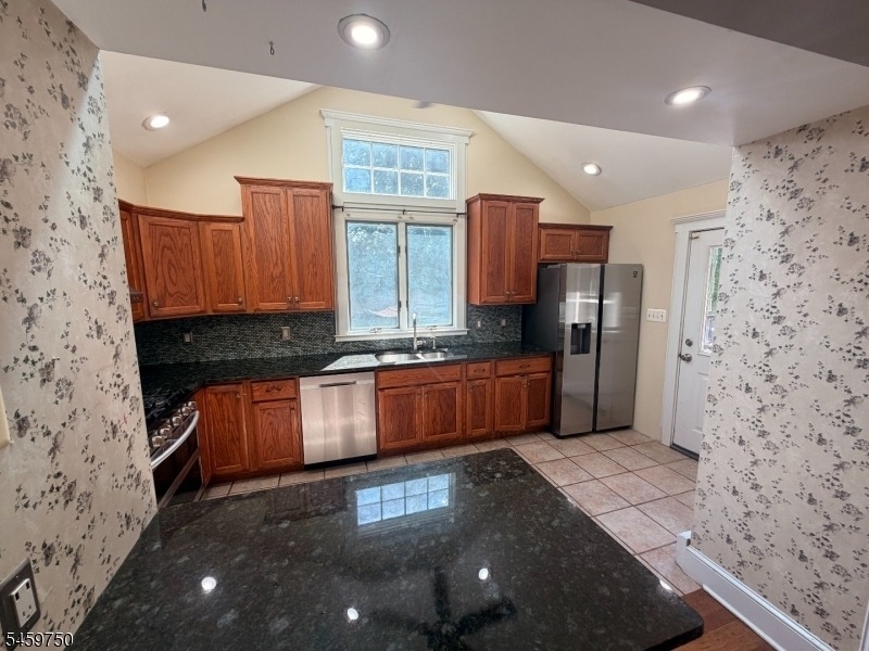 33 Poplar Ave - Photo 7