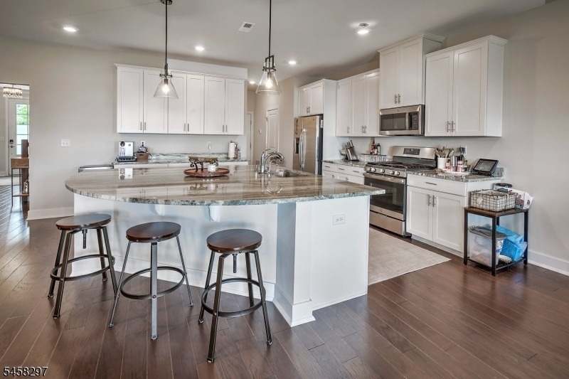 63 Gerhard Pl - Photo 1