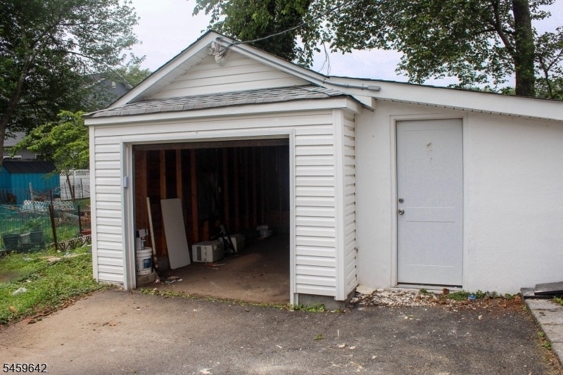 137 Centerton Dr - Photo 2