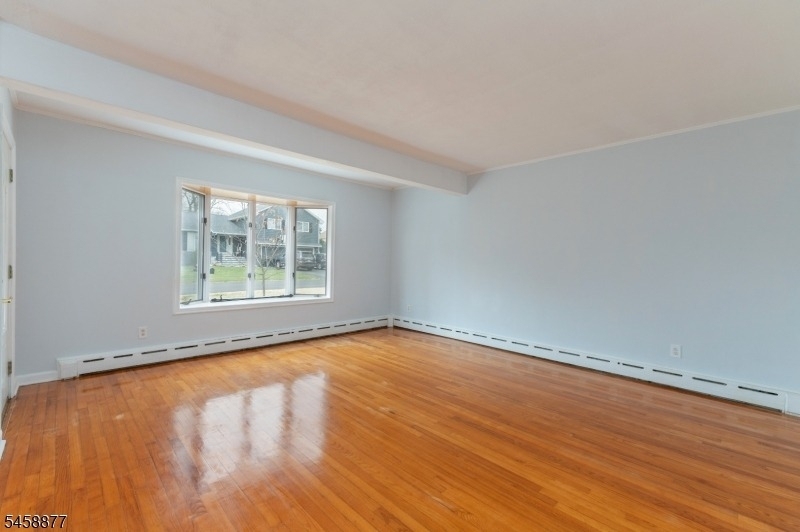24 Morris Ave - Photo 7