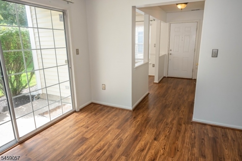 128 Arbor Way - Photo 1