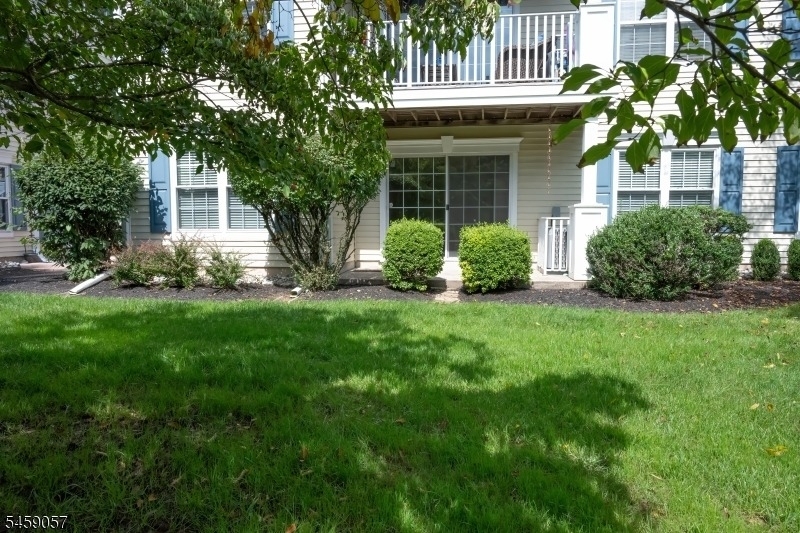 128 Arbor Way - Photo 0