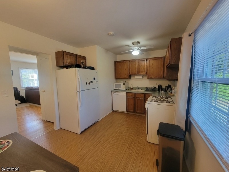 419 Pitney Pl - Photo 7