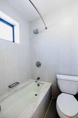 West 10th Street - Photo 7