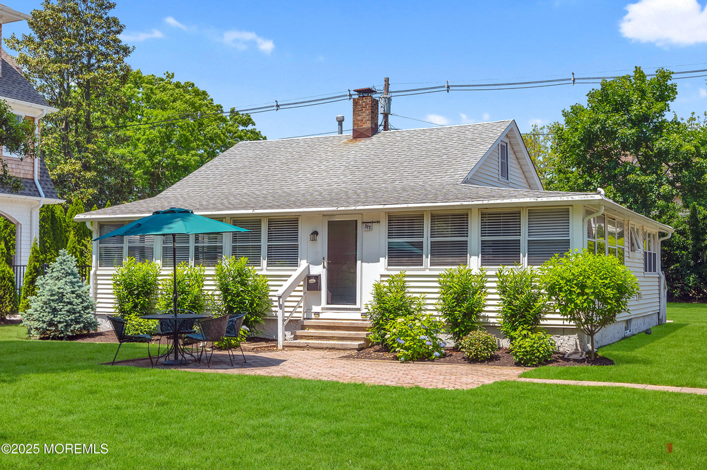 317 Philadelphia Boulevard - Photo 0