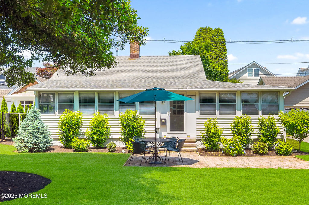 317 Philadelphia Boulevard - Photo 1
