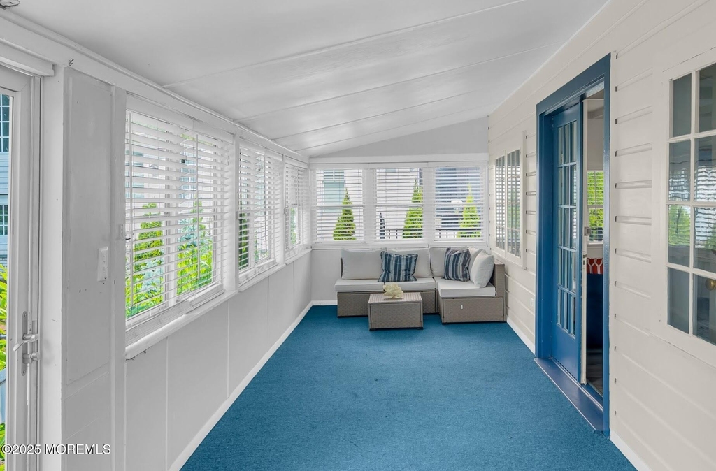 317 Philadelphia Boulevard - Photo 4