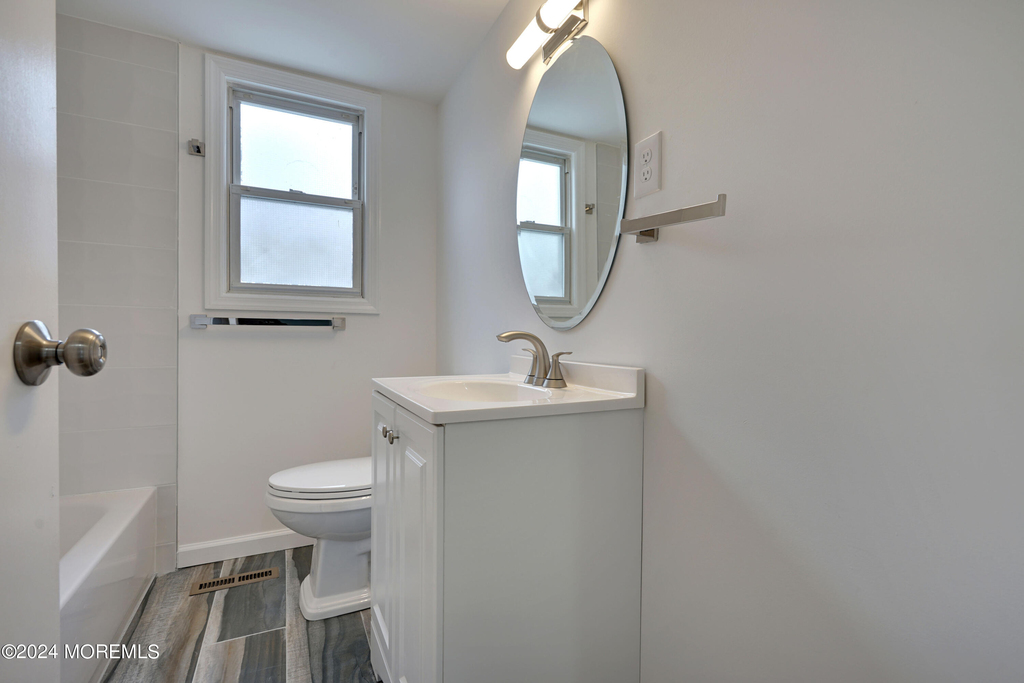 13 Swain Avenue - Photo 17