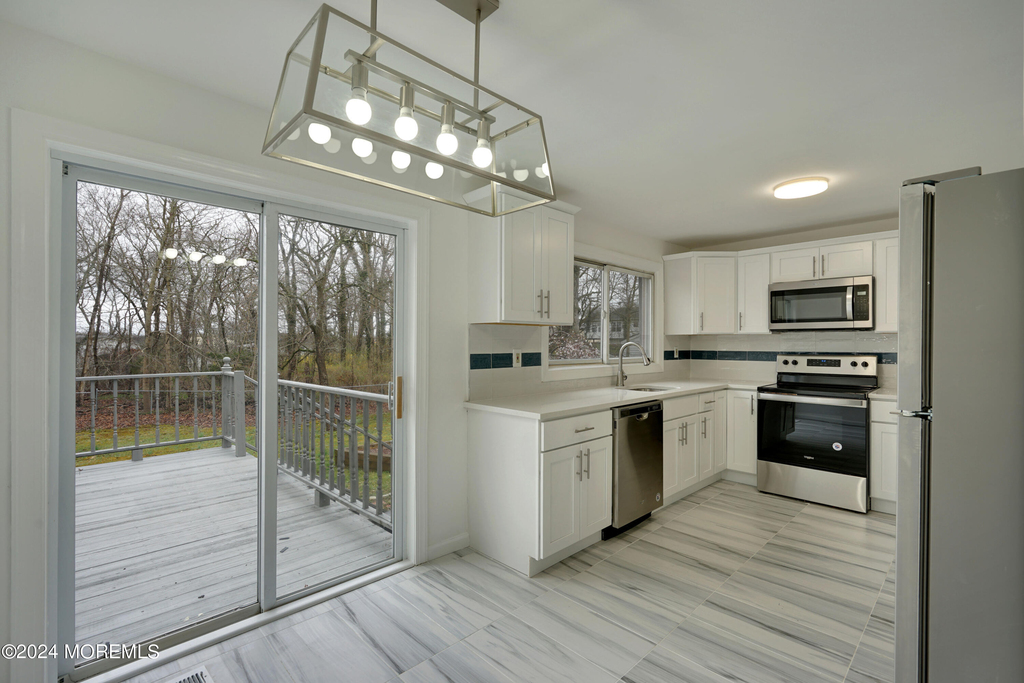 13 Swain Avenue - Photo 8