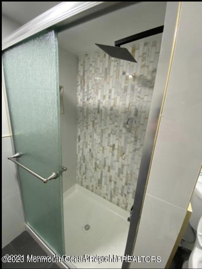 437 Redmond Avenue - Photo 9