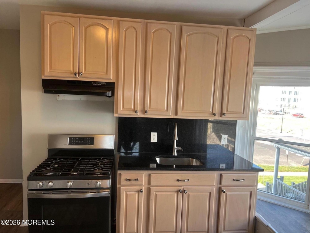 302 3rd Avenue - Photo 5