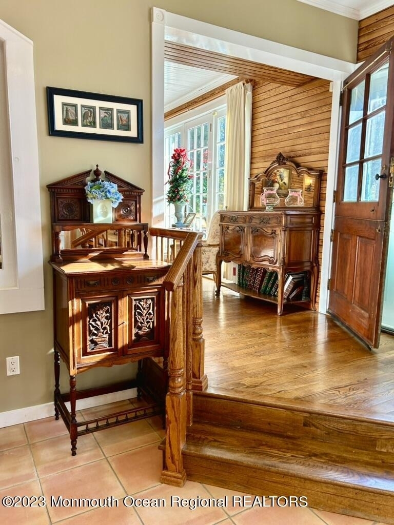 208 Passaic Avenue - Photo 4