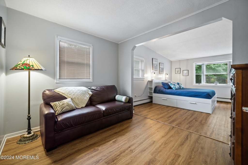 607 Sunrise Boulevard - Photo 3