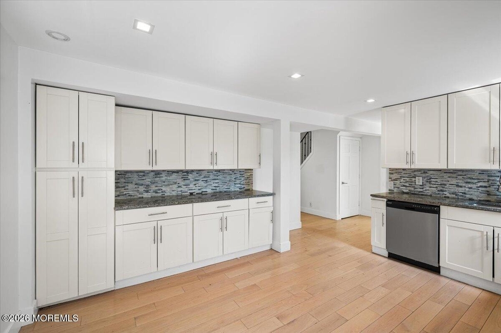 869 Norwood Avenue - Photo 11
