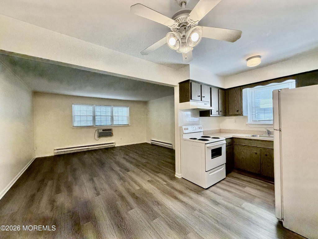 402 Sixth Avenue - Photo 1