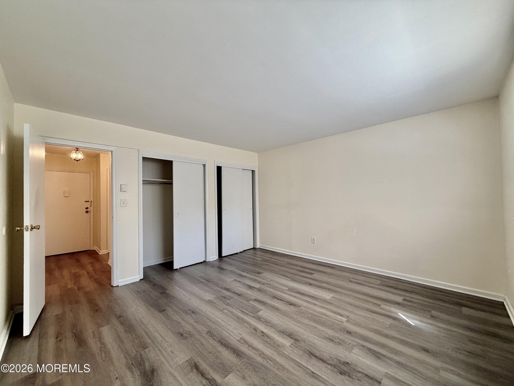 402 Sixth Avenue - Photo 10