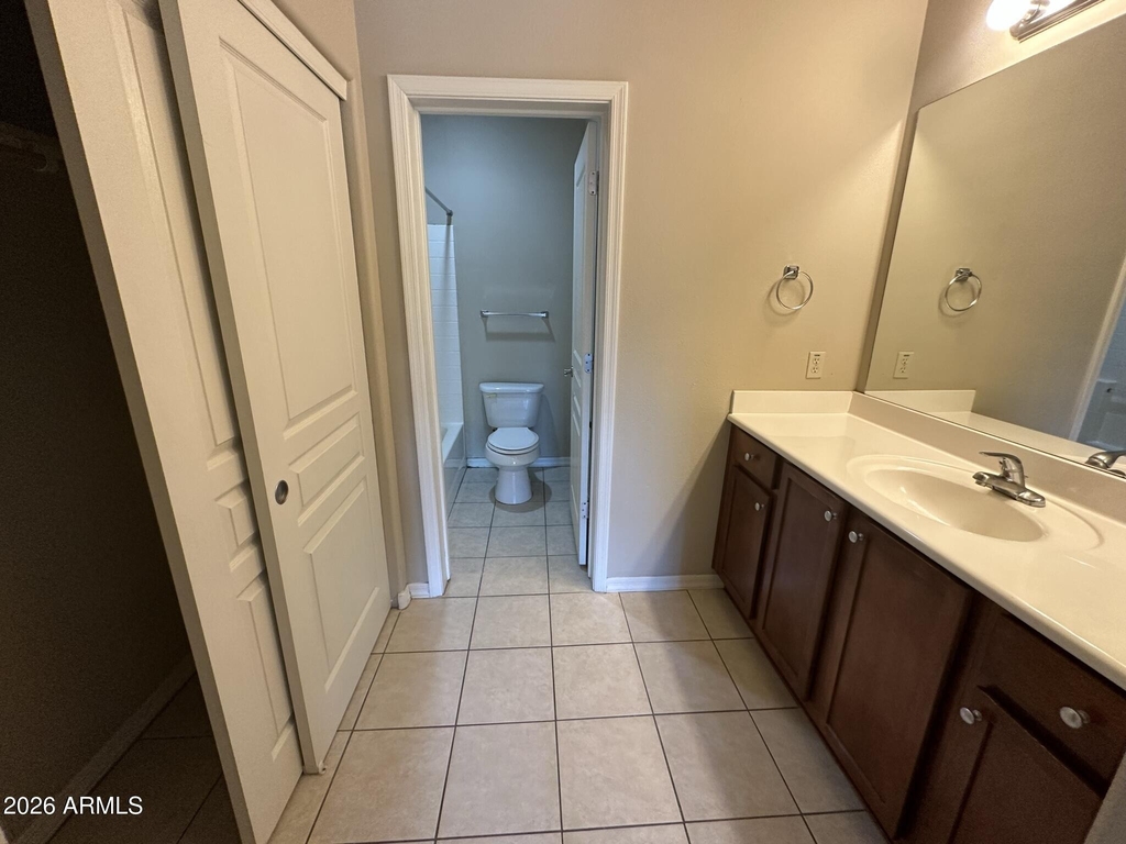 1117 E 8th Street - Photo 12