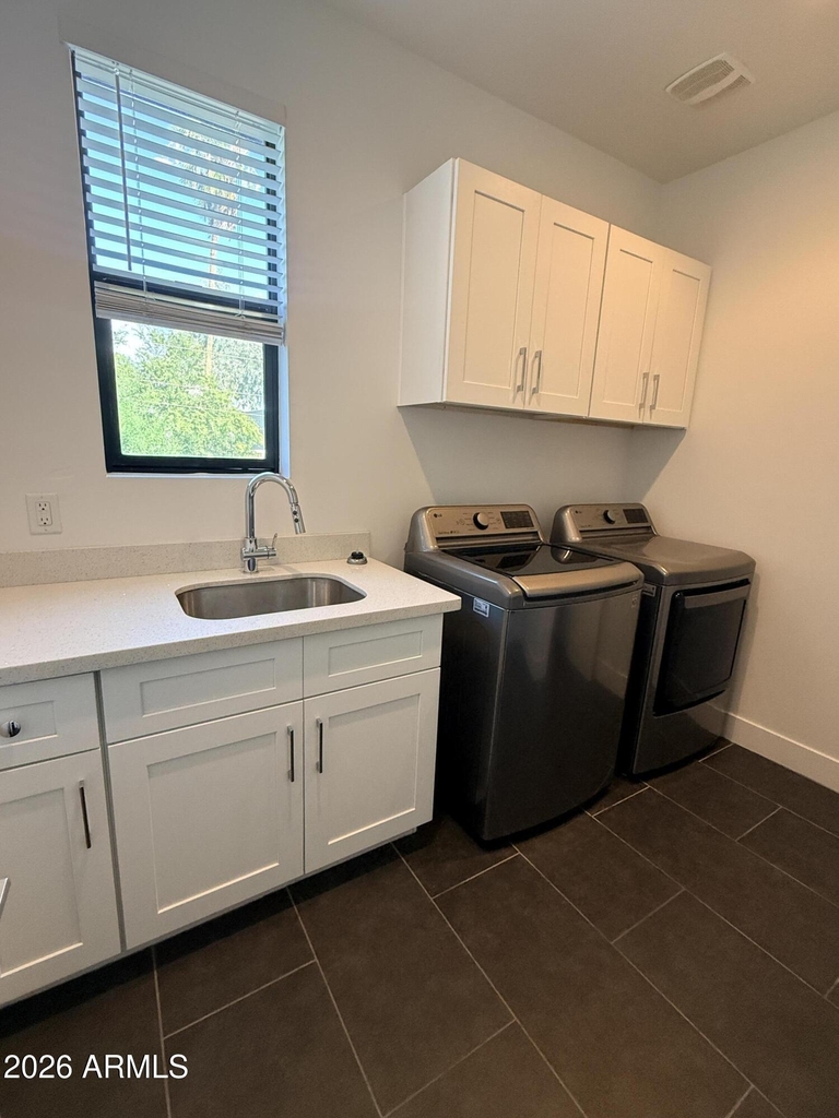 3900 N 30th Street - Photo 6