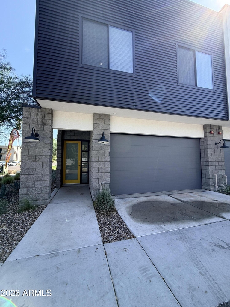 3900 N 30th Street - Photo 0