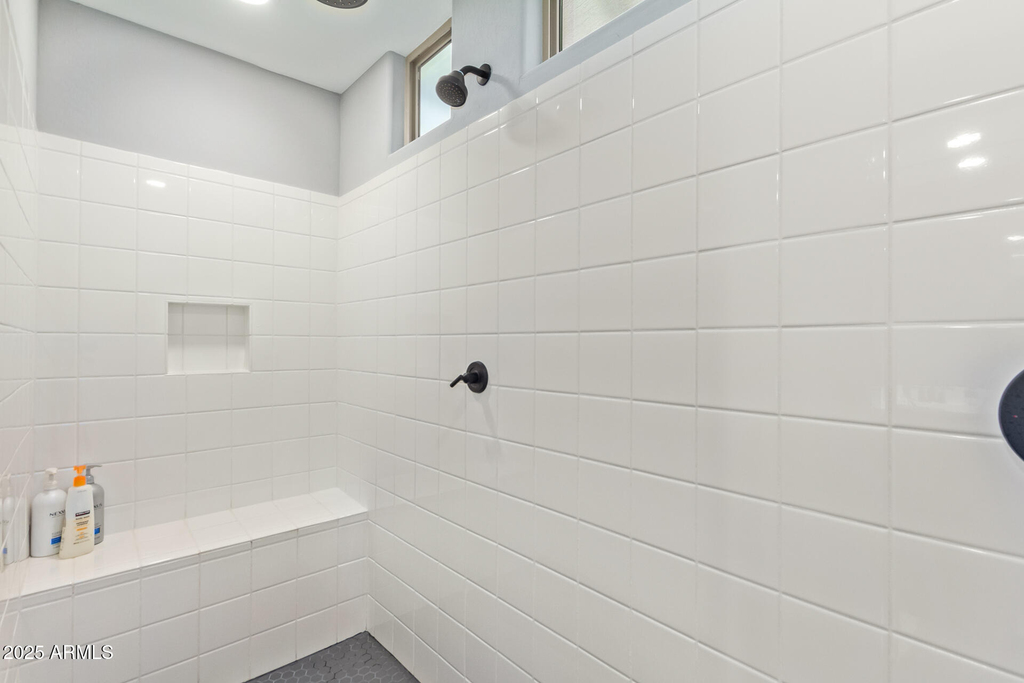 25296 N 164th Drive - Photo 18