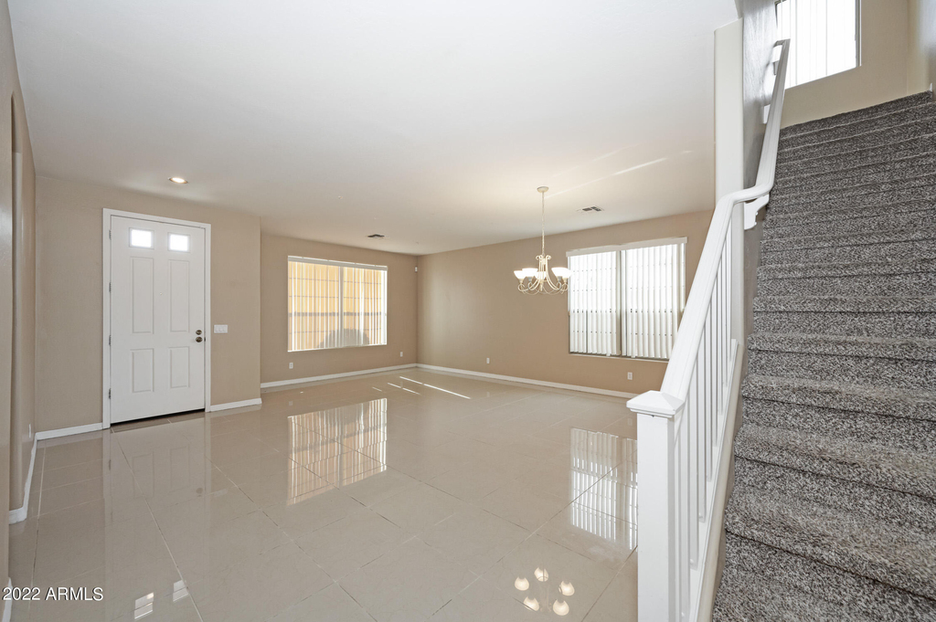 2684 E Birchwood Place - Photo 4