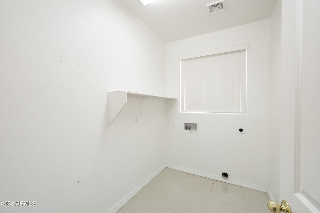 2684 E Birchwood Place - Photo 11